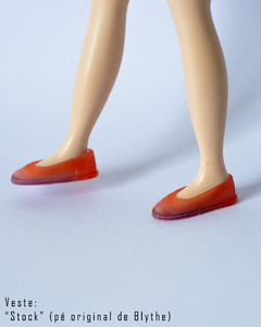 Sneakers for Blythe (stock) on internet