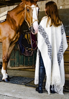 Poncho - Norte Crudo - comprar online