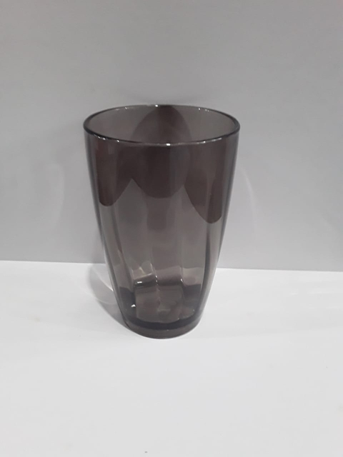 VASO FACETADO TRASLUCIDO "FUME"