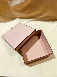 Caja de Fibrofacil cuadrada 20x20x7 - comprar online
