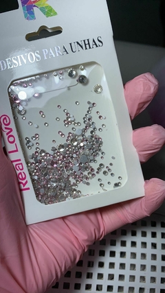 STRASS VARIAS CORES E TAMANHOS