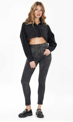 Jeans chupin liso