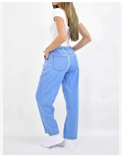Pantalón liviano recto en internet