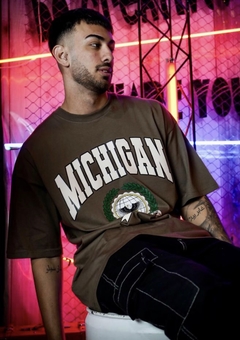 REMERA OVER MICHIGAN