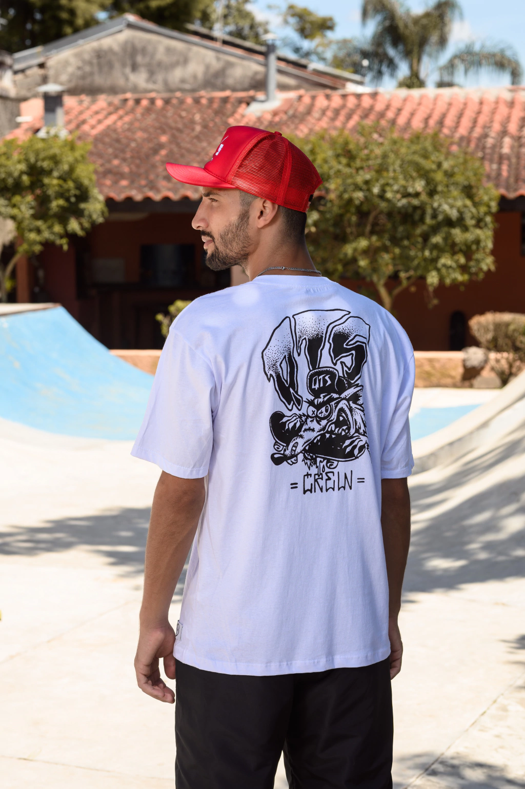CAMISETA OVERSIZED ESTAMPA FRENTE E COSTAS