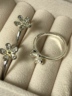 Anillo Flower en internet