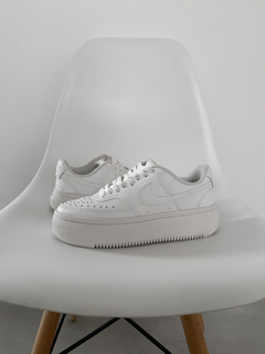 Tênis branco feminino