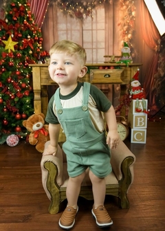 Jardineira Menino Verde Militar - Bella Bordô Kids
