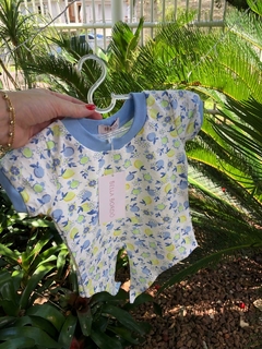 Blusa Tutti Frutti limõesinhos na internet