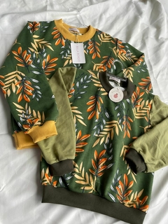 Blusa de Moletinho Salamê - Verde com folhas na internet