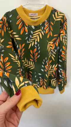 Blusa Moletinho Verde + folhas - Bella Bordô Kids