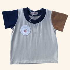 Camiseta Três Cores