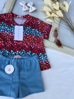 Blusa Laís Corações Coloridos na internet