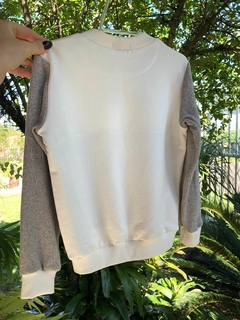 Blusa de Moletinho Salamê - Cinza + Branco na internet
