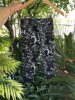 Calça Folhas