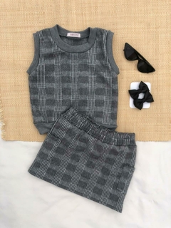 Conjunto Colete + Saia Xadrez na internet