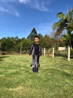 Conjunto Veludo Menino na internet