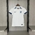 Camisa Inglaterra I 23/24 - Feminina Nike - Branca com detalhes em azul.