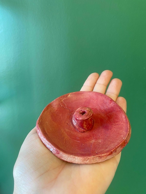 Incensário Circular Vermelho de Cerâmica