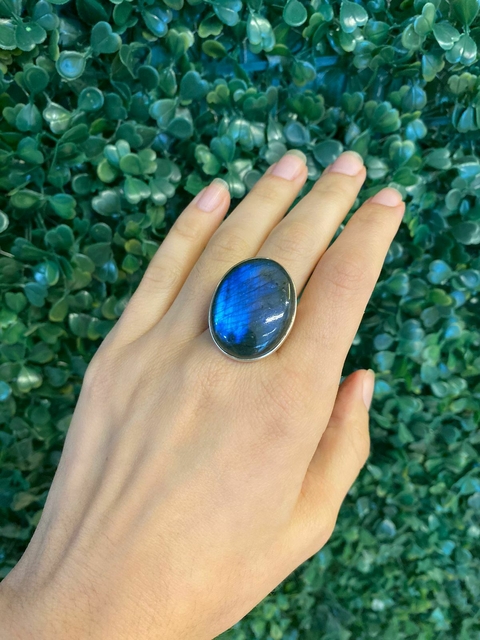 Anel Labradorita Azul - Poder e Transformação