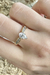 Anel em Ouro Amarelo 18k Noivado Brilhante 0,28ct e Brilhante Pear 0,70ct - Bateia Joias