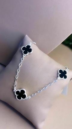 Pulseira inspiração 3 trevos
