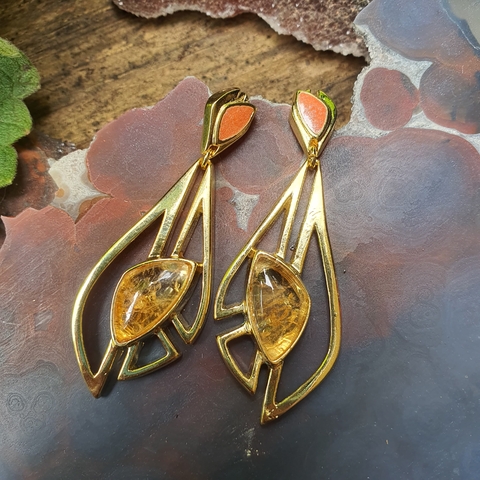 Brinco banhado em ouro 18k citrino