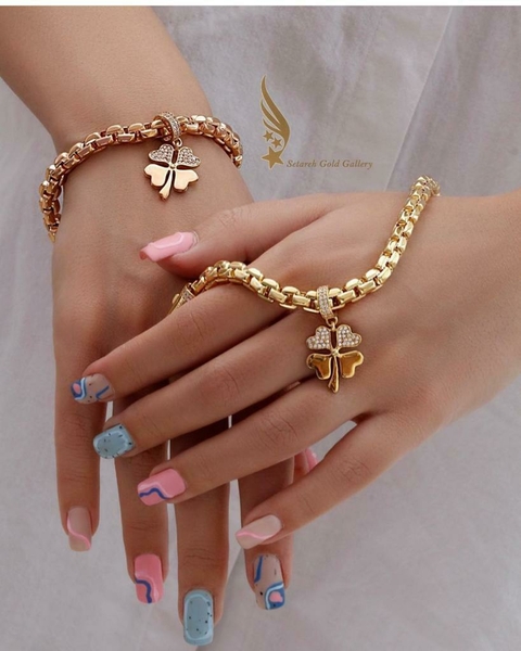Conjunto Colar e Pulseira Trevo, cravejado com Zircônias. Banhados a ouro 18k.