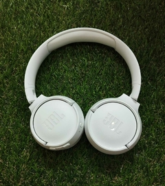 Fone JBL Tune 520BT - comprar online