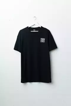 REMERA OVERSIZE "TOPO" NEGRA en internet