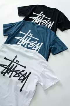 REMERA OVERSIZE "STUSSY" NEGRO