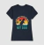 Camisa feminina azul com estampa de um cachorro e texto que diz "I just want to hang out with my dog".