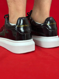 ALEXANDER MCQUEEN PRETO BRILHANTE NACIONAL PREMIUM na internet