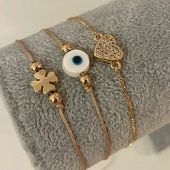 SET PULSERAS PROTECTION - comprar online