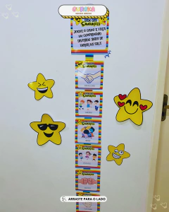 Dado das Saudações: Cumprimentos Divertidos na Sala de Aula! - comprar online