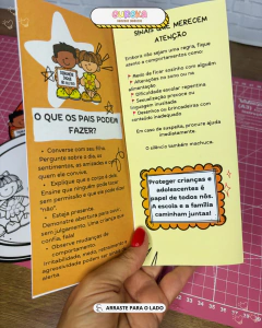 FOLDER + LIVRINHO MAIO LARANJA