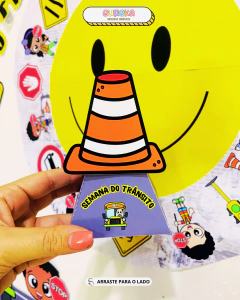 Kit Painel "O Trânsito no Mundinho" na internet