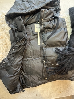 Chaleco Puffer con capucha
