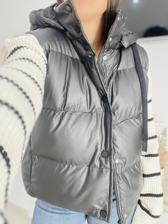Chaleco Puffer con capucha en internet