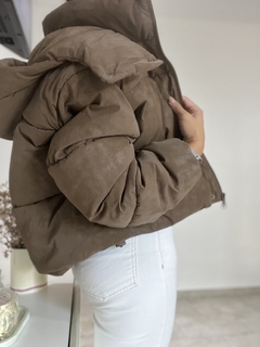 PUFFER corta engomada - comprar online