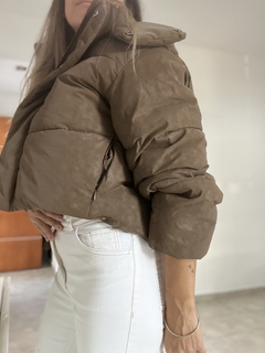 PUFFER corta engomada en internet
