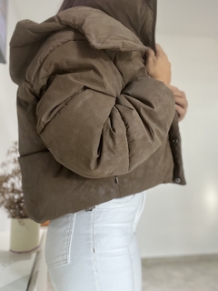 PUFFER corta engomada