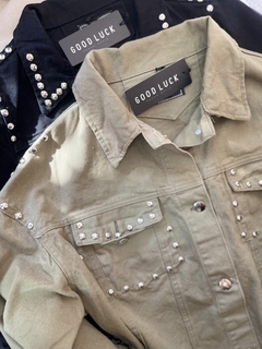 Campera Jeans tacha en internet