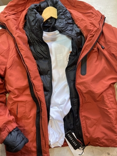 campera dos en una HOMBRE