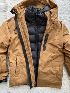 Imagen de campera dos en una HOMBRE