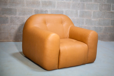 Poltrona Dakota Couro Legitimo Luxo Sala De Estar Escritório