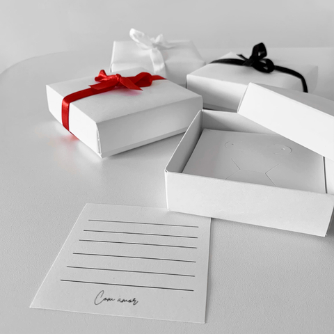 Presente (atente-se a descrição) - comprar online
