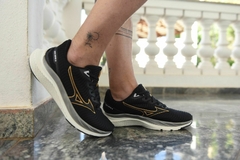 Imagem do tênis adidas 33Y