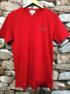 camisa básicas na internet