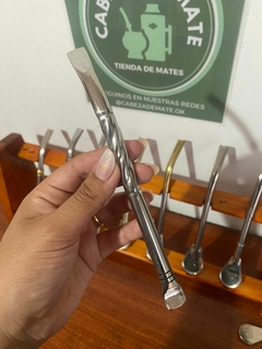 Bombilla pico de loro